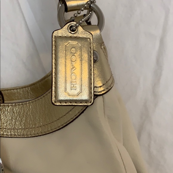 Coach shoulder bag - Picture 2 of 3